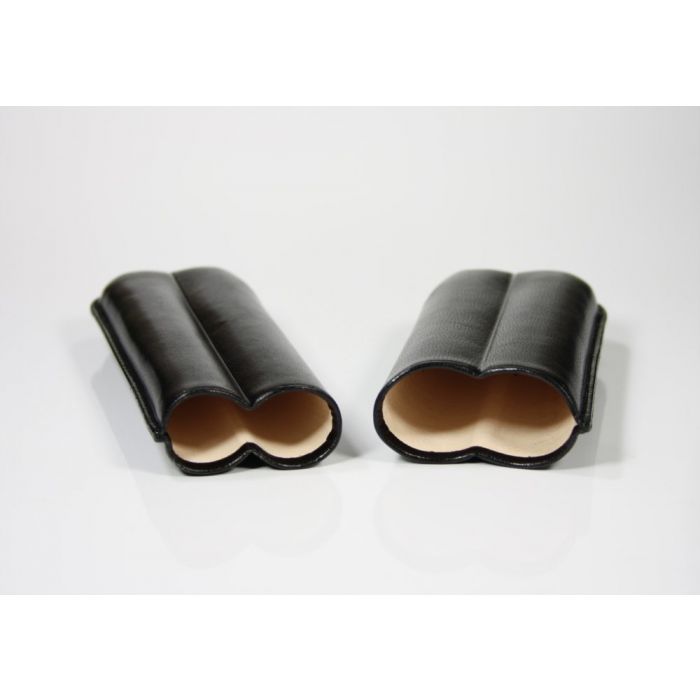 Martin Wess 490 Black - 2 Robusto&