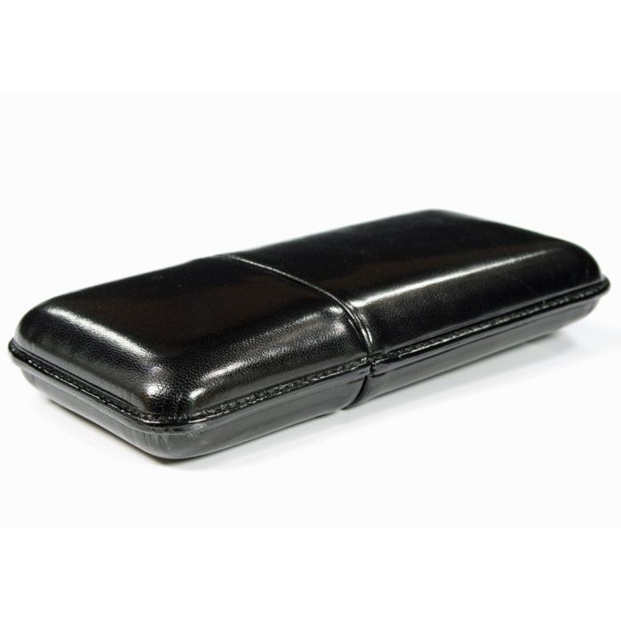 Martin Wess 931 Black - 3 Robusto&