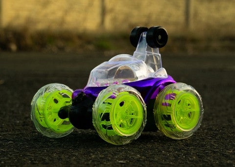 RC Stunt Car Auto met 360º Draaiende Wielen met Licht & Geluid