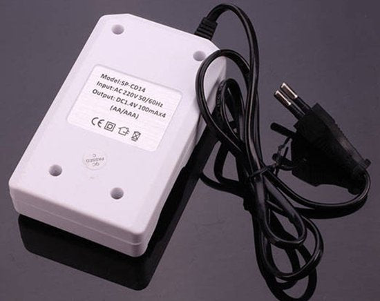 Batterijoplader AA en AAA en NiCd/NiMH – (Zonder Batterijen)